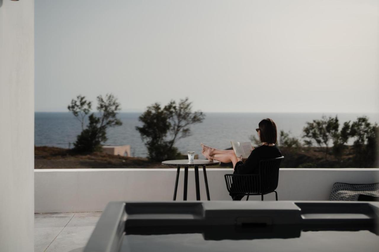 Swell Suites, Santorini Villa *
