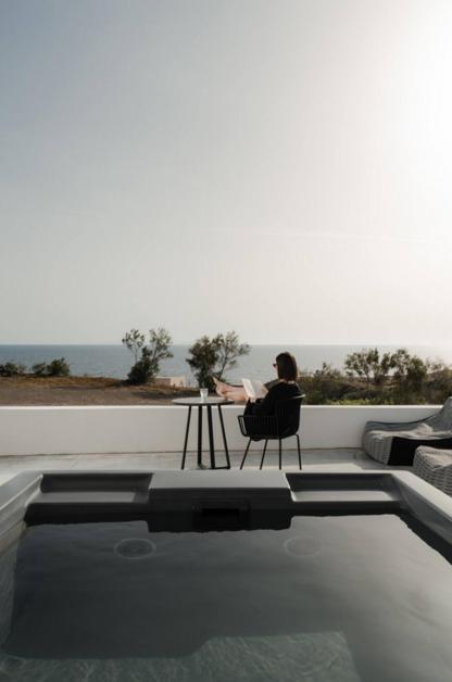 Swell Suites, Santorini